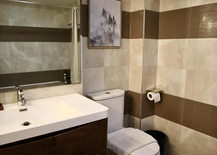 Apartment Stylish Luxury Penthouse With 3br, Wifi, Gym, Across Malls Mandaue City