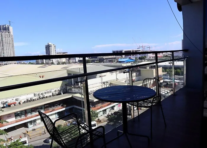 Apartment Stylish Luxury Penthouse With 3br, Wifi, Gym, Across Malls